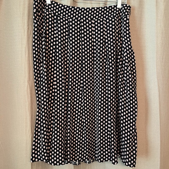 Talbots Dresses & Skirts - Talbots Midi Skirt Pleated A-Line High Waist Black Patterned Womens 12 Preppy